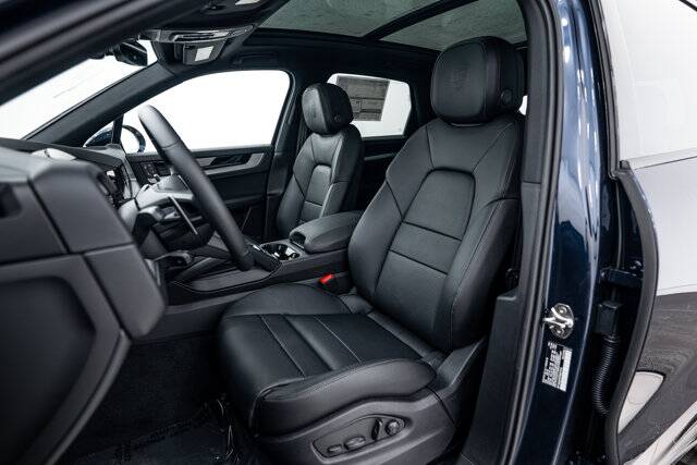 2026 Cayenne picture #5