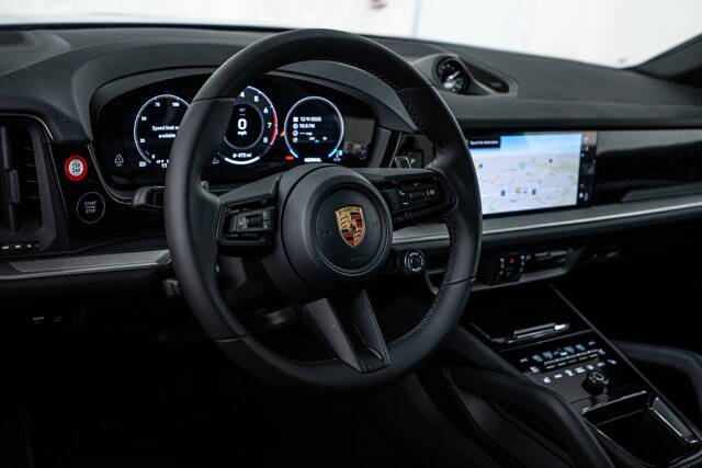 2026 Cayenne Coupe picture #13