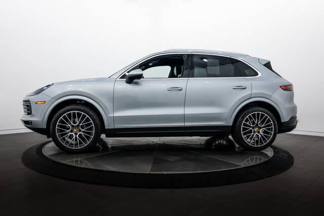 2020 Cayenne picture #2