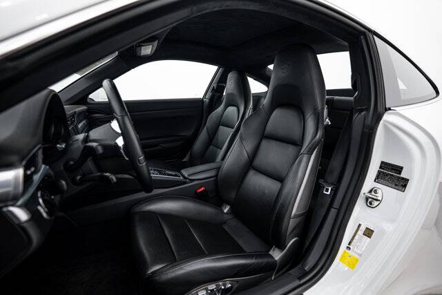 2013 911 Carrera 4S picture #5
