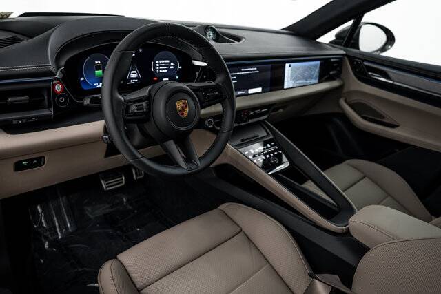 2025 Macan Electric 4S picture #4