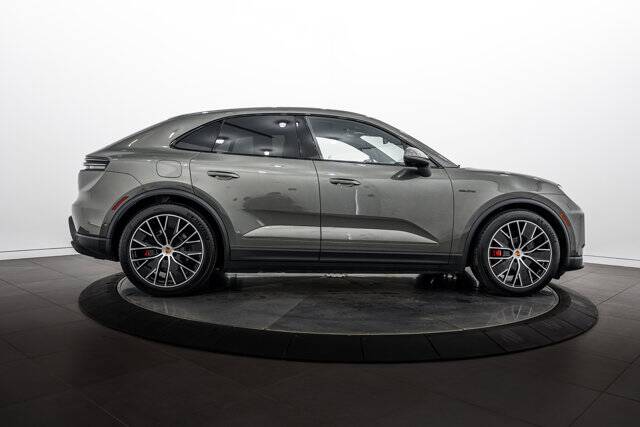 2025 Macan Electric 4S picture #8