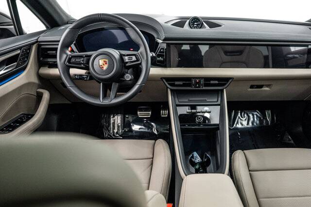 2025 Macan Electric 4S picture #14