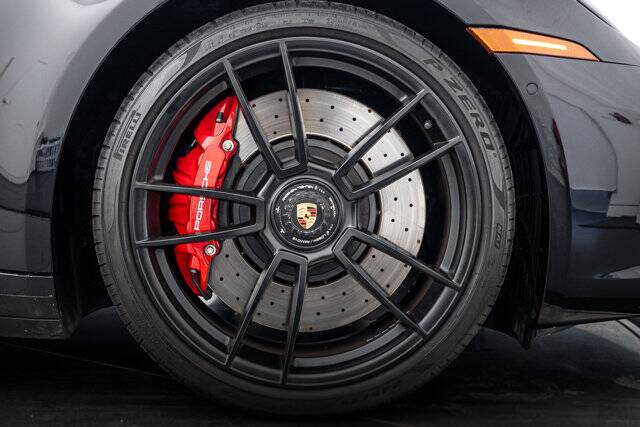 2022 911 Targa 4 GTS picture #11