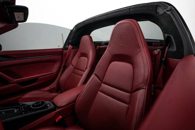 2022 911 Targa 4 GTS picture #14