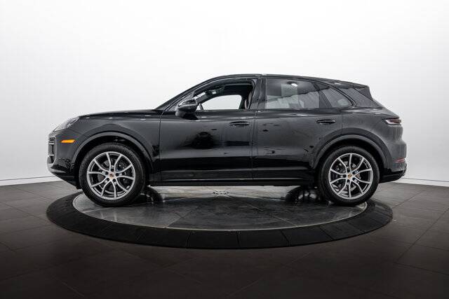 2026 Cayenne picture #2