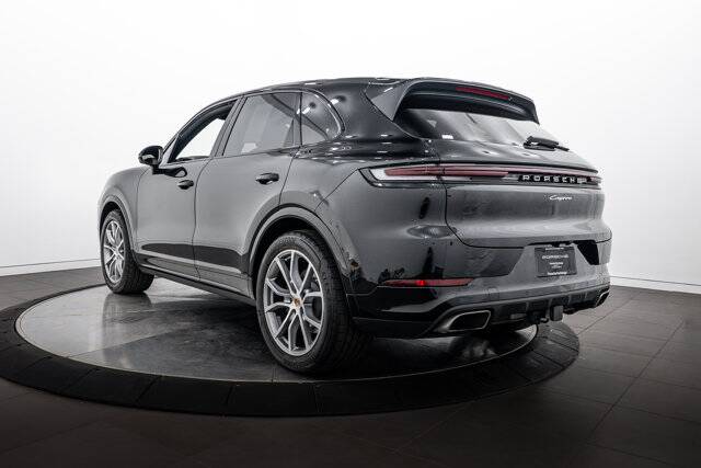 2026 Cayenne picture #3