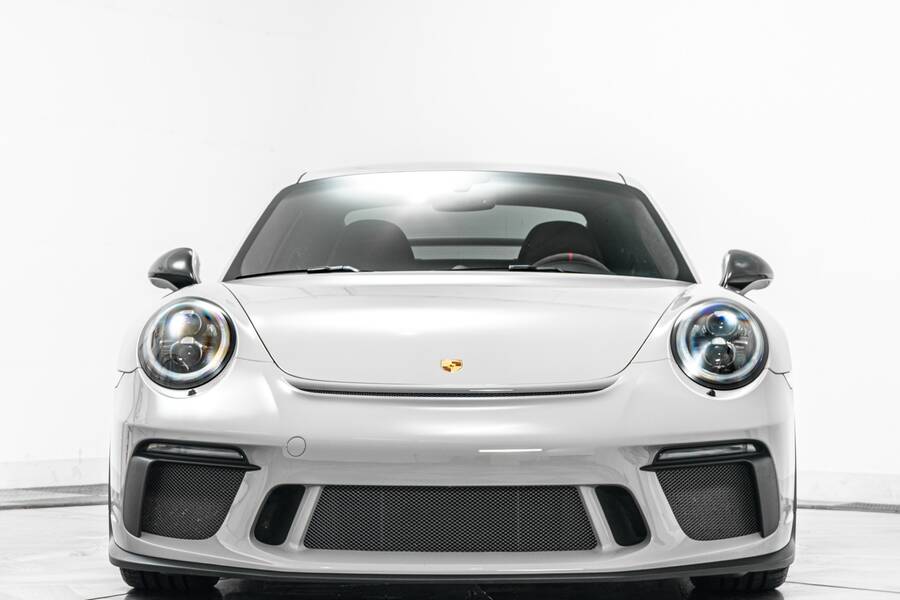 2019 911 GT3 -6 Speed Manual, Carbon Buckets, Extended Leather picture #3