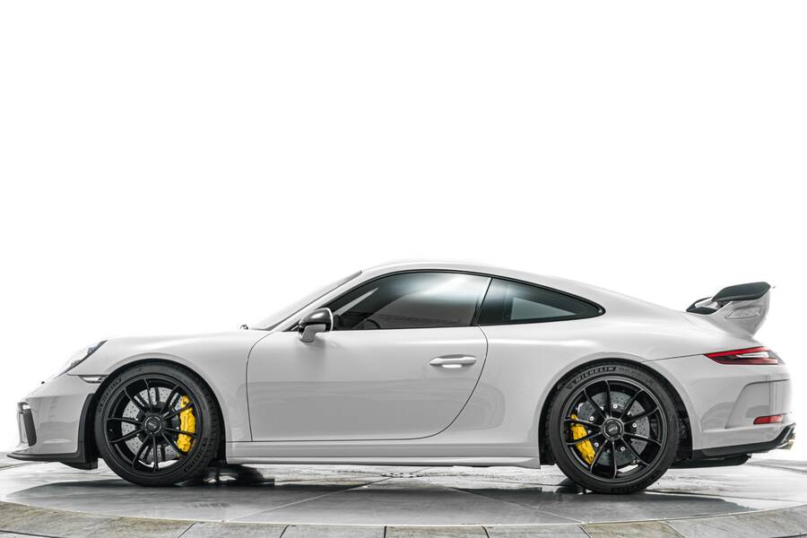 2019 911 GT3 -6 Speed Manual, Carbon Buckets, Extended Leather picture #5