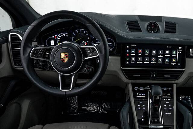 2023 Cayenne Platinum Edition E-Hybrid picture #13