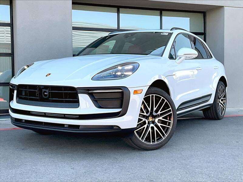 2025 Macan picture #1