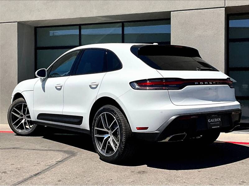 2025 Macan picture #3
