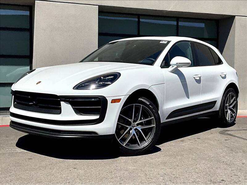 2025 Macan picture #1
