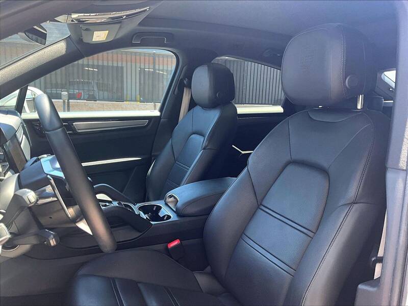 2023 Cayenne Coupe Platinum Edition picture #5