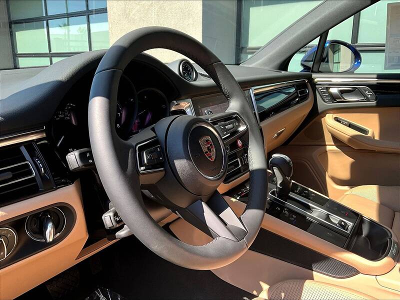 2025 Macan picture #4