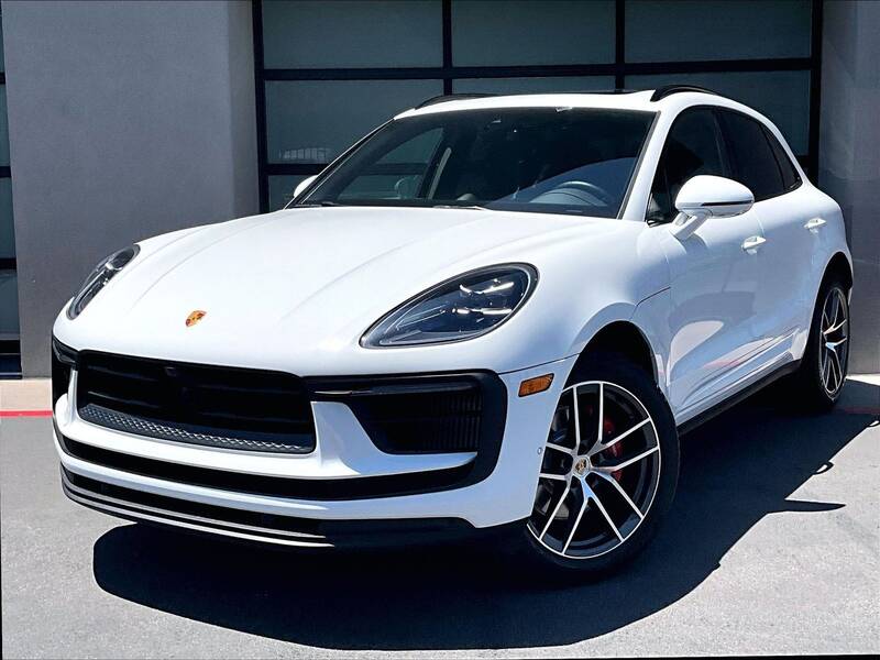 2023 Macan S picture #1