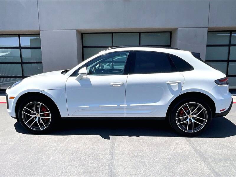 2023 Macan S picture #2