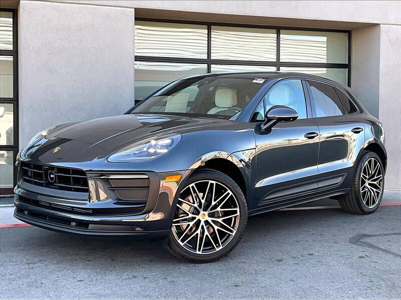 2025 Macan picture #1