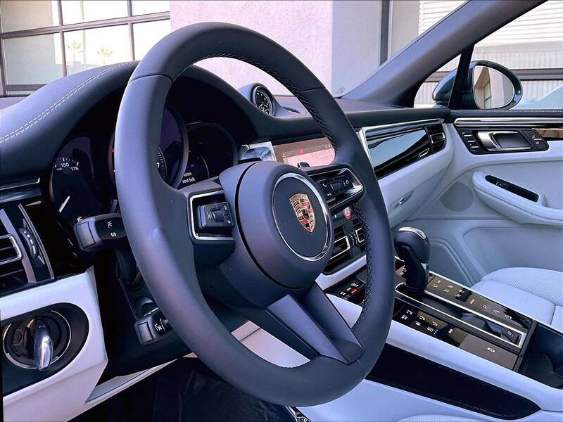 2025 Macan picture #3
