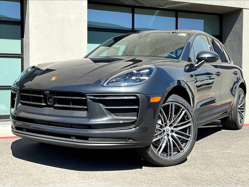 2025 Macan picture #1