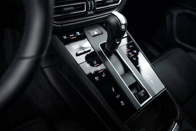 2026 Macan T picture #15