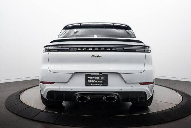 2025 Cayenne Turbo E-Hybrid picture #6
