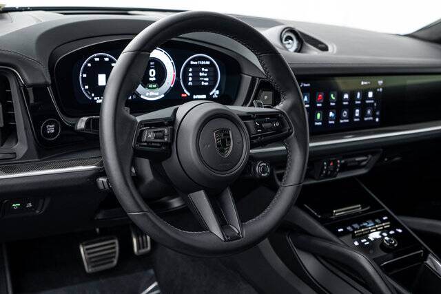 2025 Cayenne Turbo E-Hybrid picture #15
