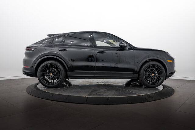 2025 Cayenne picture #8