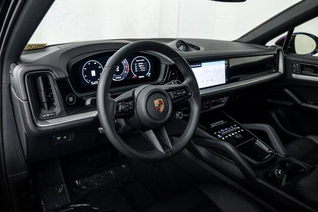 2025 Cayenne picture #13