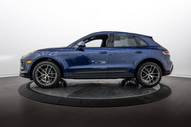 2026 Macan picture #2