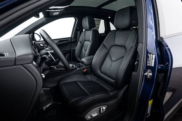 2026 Macan picture #5