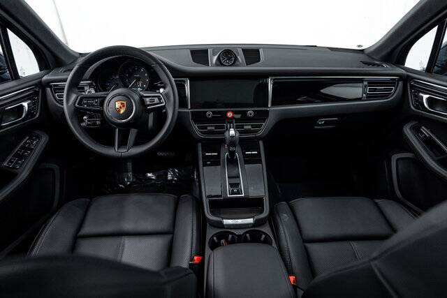2026 Macan picture #12