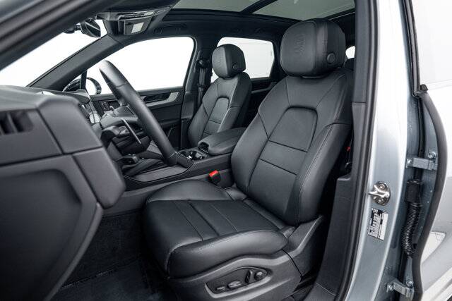 2026 Cayenne picture #5