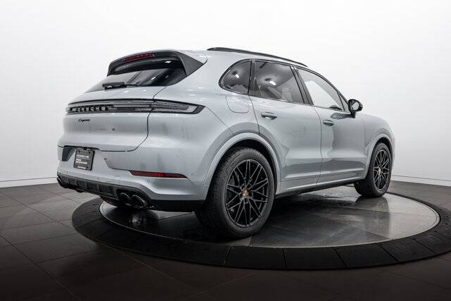 2026 Cayenne picture #7