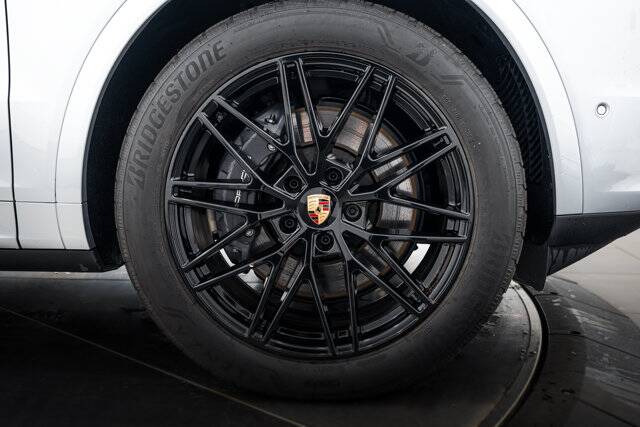 2026 Cayenne picture #11