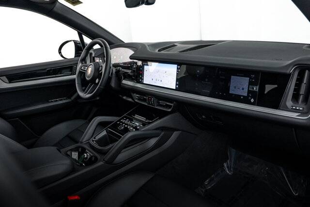2026 Cayenne picture #13