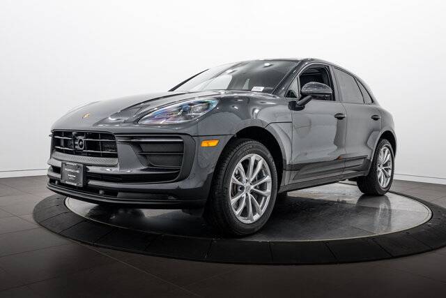 2026 Macan picture #1