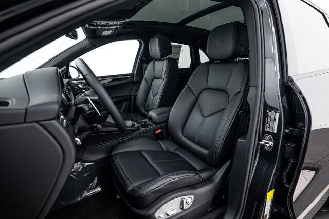 2026 Macan picture #5