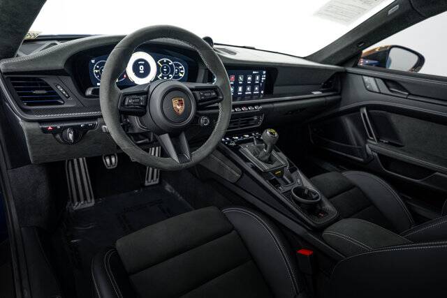 2025 911 GT3 picture #4