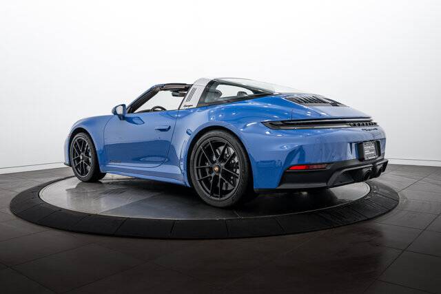 2025 911 4 GTS picture #3