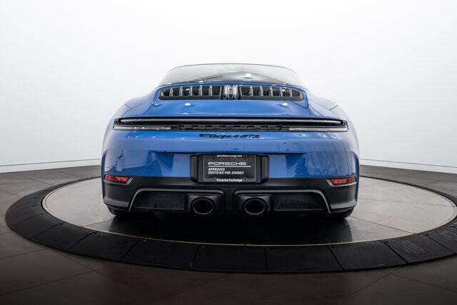 2025 911 4 GTS picture #6