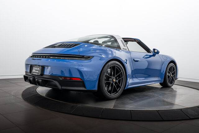 2025 911 4 GTS picture #7