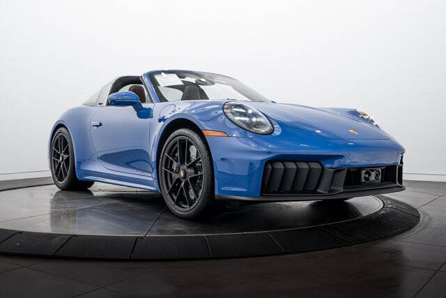 2025 911 4 GTS picture #9