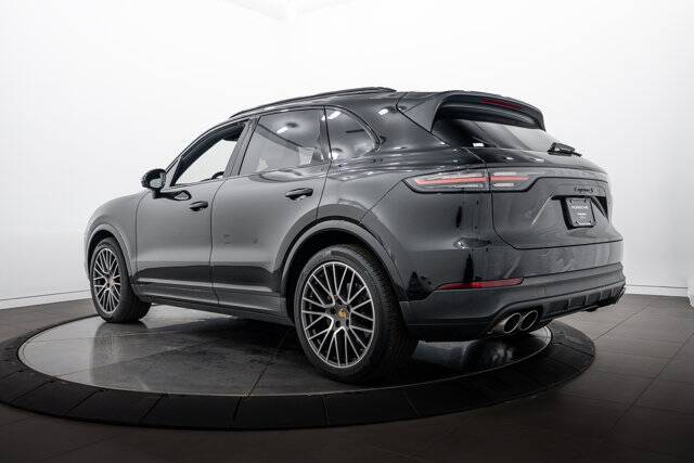 2023 Cayenne S picture #3
