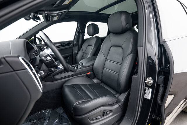 2023 Cayenne S picture #5