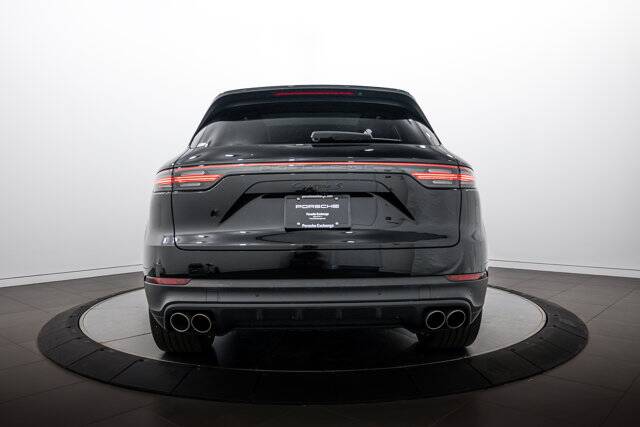 2023 Cayenne S picture #6