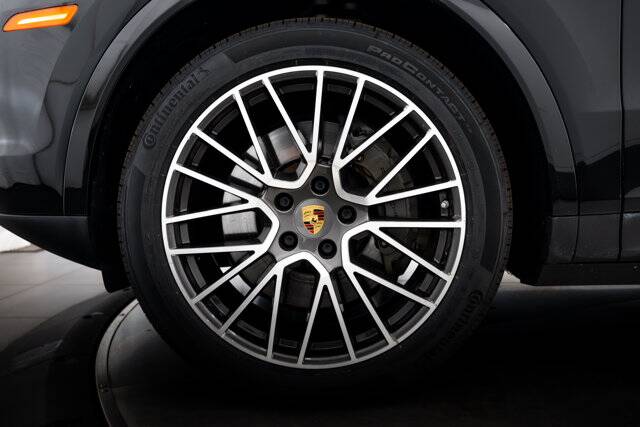 2023 Cayenne S picture #11