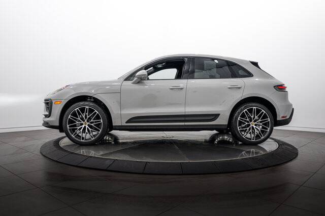 2026 Macan picture #2
