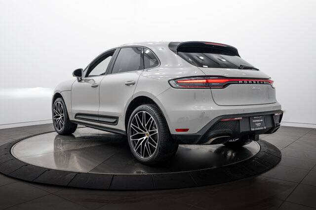 2026 Macan picture #3