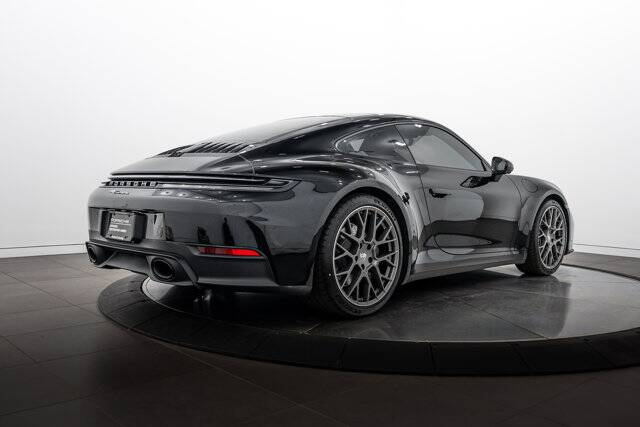 2025 911 Carrera picture #7